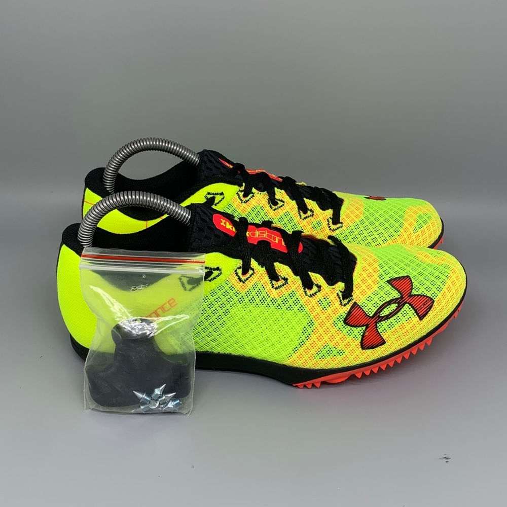 Under Armour Kick Distance 4 Spikes 3025460-300 Men’s Sz 8.5 Women Sz‎ 10 NWT